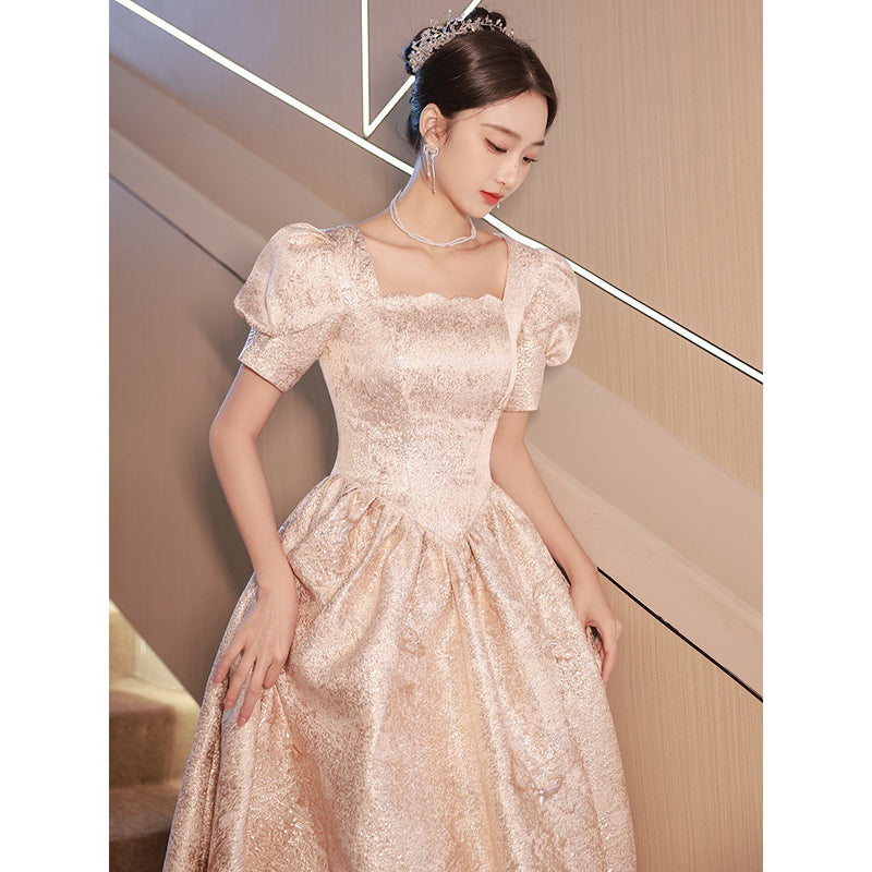 ROBE SOIRÉE CHAMPAGNE ÉLÉGANTE FEMME