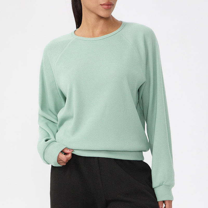 Womens Loose-fitting Long-sleeve Athletic Top — VELORA