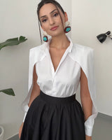 White Hollow Sleeve Chemise – Élégance Minimaliste