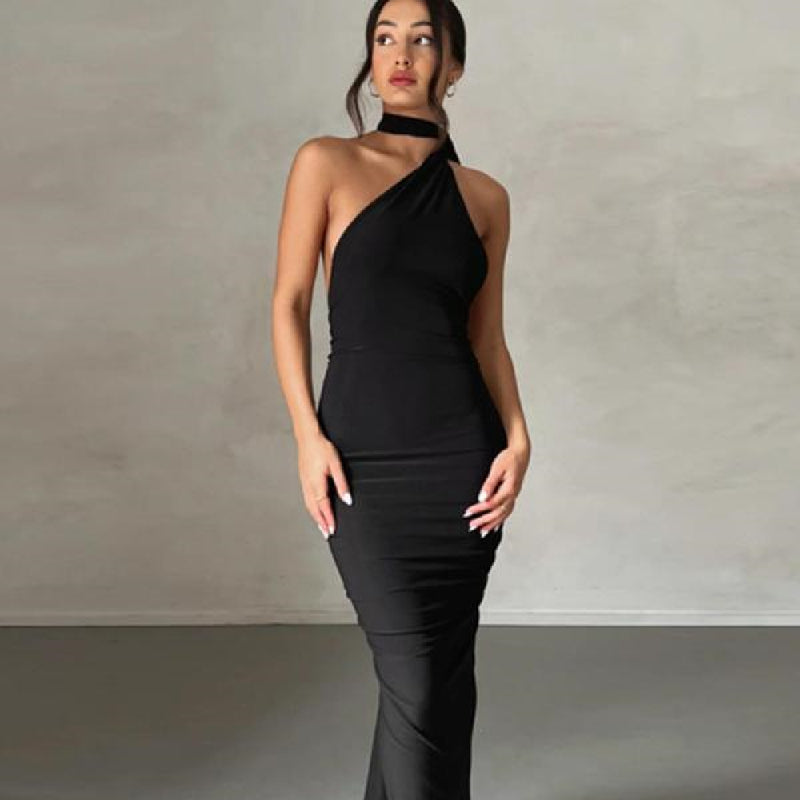 Robe Sling Col Élégante - Coupe Ajustée Intemporelle